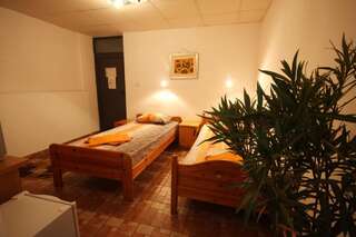 Мотели Il Capo Tour Крайова Двухместный номер с 2 отдельными кроватями-2